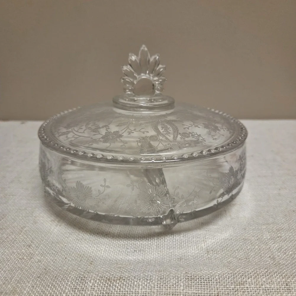 VINTAGE‎ GLASS  DIVIDED DISH WITH LID AND FLOWER DESIGNS-7